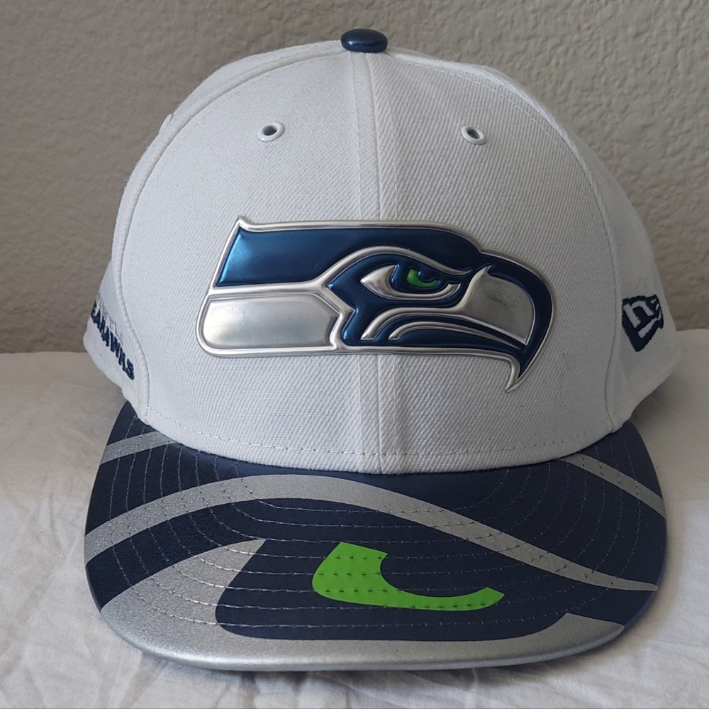 NWT NFL New Era Seattle Seahawks Low Profile Cap | Hat Size 7 3/4, 61.5cm